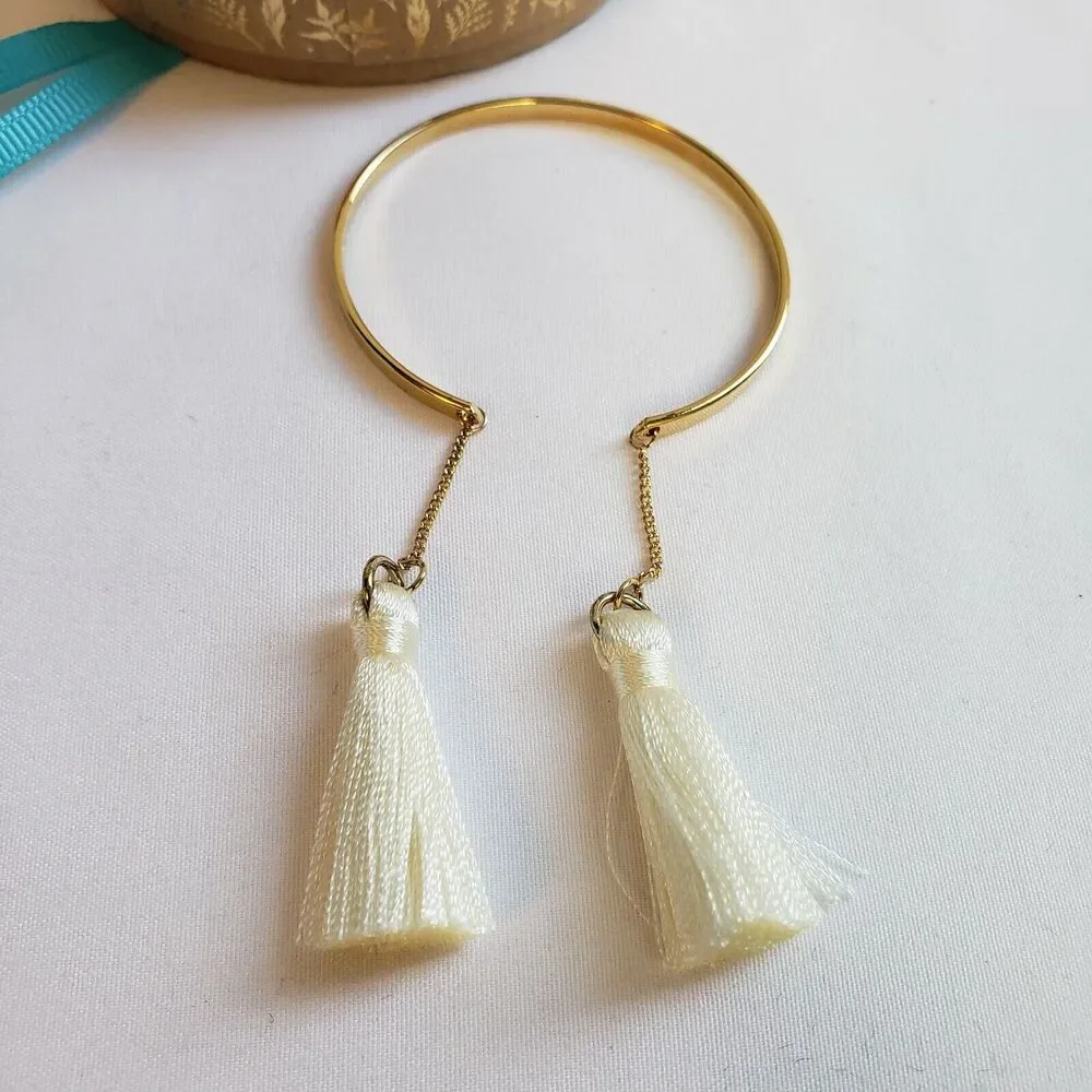 Shiraleah Womens Gold Cream‎ Tassels Round Classic Lightweight Tallulah Bracelet